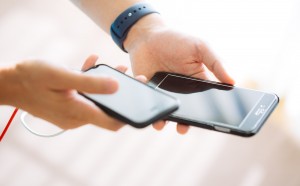 Yモバイル友達に紹介！納得の安さに感謝されるMNP