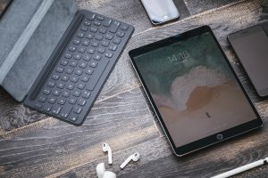 WiFiテレビどうすれば見れるの？中古機器は何をポイントに買うか！