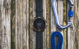 最新格安スマートウオッチ検討中！果たして登山でも使えるのか？